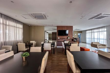 Apartamento à venda com 102m², 3 quartos e 2 vagas Apartamento à venda com 102m², 3 quartos e 2 vagasSalão de Festas