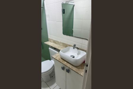 Banheiro de apartamento para alugar com 2 quartos, 46m² em Ponte Grande, Guarulhos