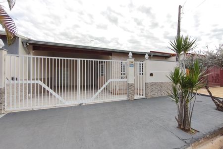 Casa para alugar com 204m², 3 quartos e 4 vagasFachada
