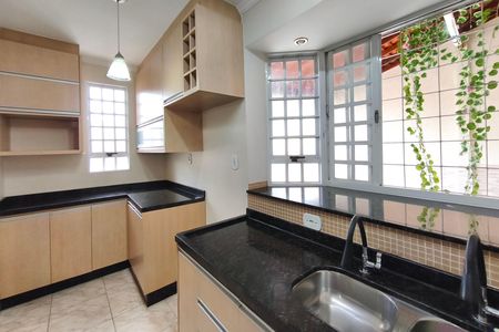 Casa para alugar com 204m², 3 quartos e 4 vagasCozinha
