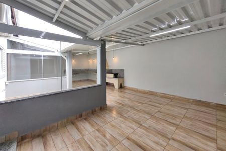 Casa para alugar com 204m², 3 quartos e 4 vagasQuintal