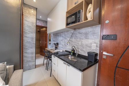 Cozinha de apartamento para alugar com 1 quarto, 28m² em Jardim Aricanduva, São Paulo