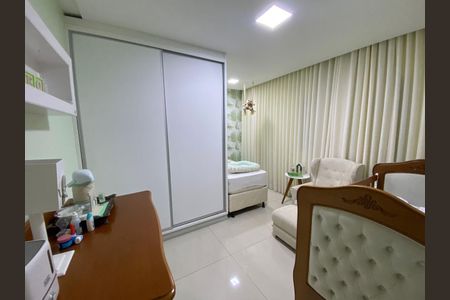 Casa de condomínio para alugar com 370m², 3 quartos e 4 vagasQuarto 1