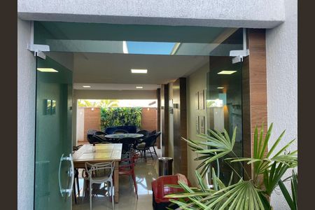 Casa de condomínio para alugar com 370m², 3 quartos e 4 vagasVaranda