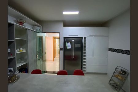 Cozinha de casa de condomínio para alugar com 3 quartos, 370m² em Parque Industrial Joao Braz, Goiânia
