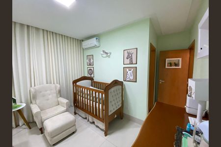 Casa de condomínio para alugar com 370m², 3 quartos e 4 vagasQuarto 1