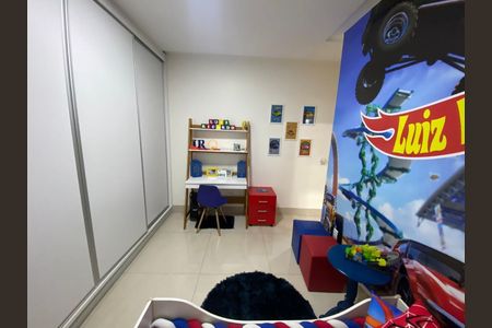 Casa de condomínio para alugar com 370m², 3 quartos e 4 vagasQuarto 2