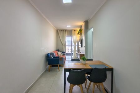 Apartamento para alugar com 68m², 2 quartos e 1 vagaSala