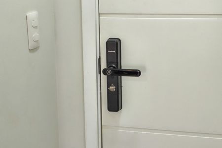 Apartamento para alugar com 68m², 2 quartos e 1 vagaFechadura eletrônica 