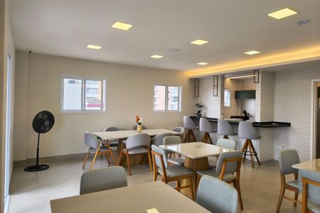Apartamento para alugar com 68m², 2 quartos e 1 vagaÁrea comum - Salão de festas