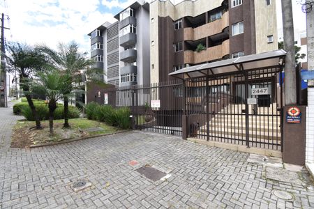 Apartamento para alugar com 72m², 2 quartos e 1 vagaFachada