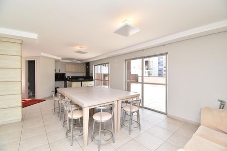 Apartamento para alugar com 72m², 2 quartos e 1 vagaÁrea comum - Salão de festas