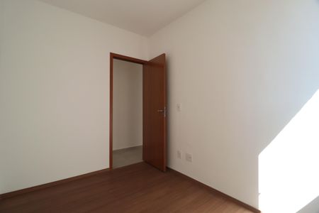 Quarto 1 de apartamento para alugar com 2 quartos, 42m² em Shopping Park, Uberlândia