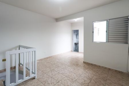 quarto 1 de casa para alugar com 1 quarto, 43m² em Jardim Inga, São Paulo