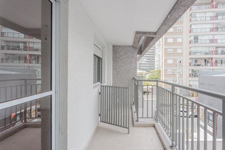 Varanda de kitnet/studio à venda com 1 quarto, 31m² em Pinheiros, São Paulo