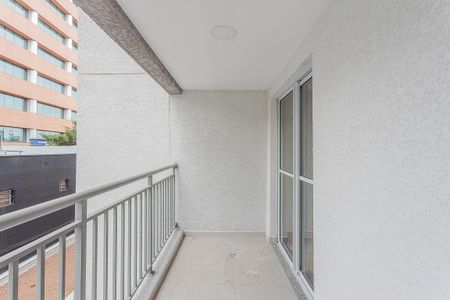 Varanda de kitnet/studio à venda com 1 quarto, 31m² em Pinheiros, São Paulo