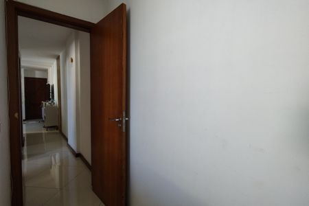 Apartamento à venda com 60m², 2 quartos e 2 vagasQuarto 2
