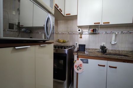 Apartamento à venda com 60m², 2 quartos e 2 vagasCozinha - Armários