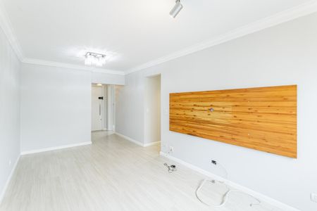Sala de apartamento à venda com 2 quartos, 72m² em Moema, São Paulo