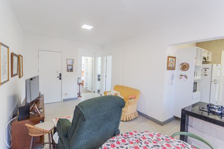 Sala de apartamento à venda com 2 quartos, 62m² em Santo Antônio, Belo Horizonte