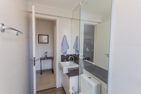 Apartamento à venda com 62m², 2 quartos e 2 vagasBanheiro Social