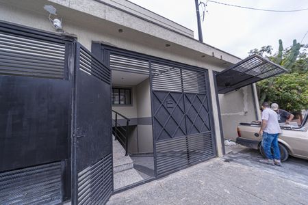 Fachada de casa à venda com 3 quartos, 145m² em Vila Santana, São Paulo