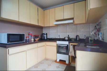 Casa à venda com 305m², 4 quartos e 2 vagasCozinha
