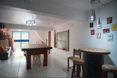 Casa à venda com 305m², 4 quartos e 2 vagasSala de Jogos