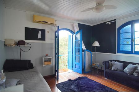 Casa à venda com 305m², 4 quartos e 2 vagasQuarto 3