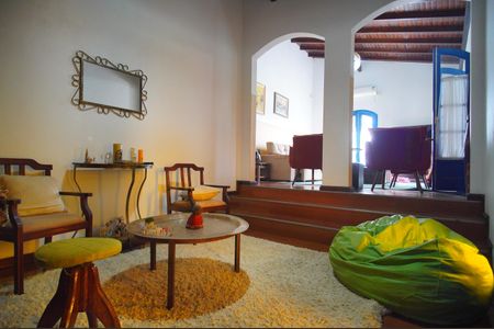 Casa à venda com 305m², 4 quartos e 2 vagasSala 2
