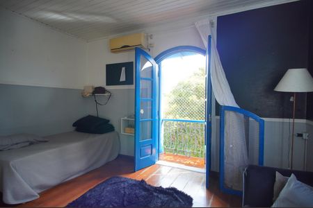 Casa à venda com 305m², 4 quartos e 2 vagasQuarto 3