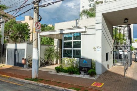 Apartamento à venda com 81m², 2 quartos e 2 vagasFachada e portaria 