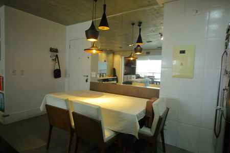 Apartamento à venda com 81m², 2 quartos e 2 vagasSala