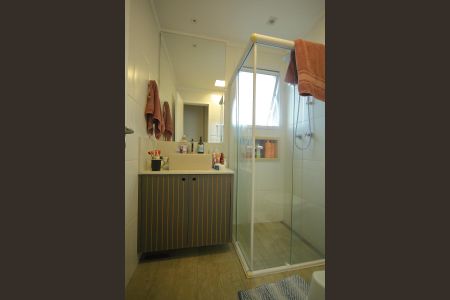 Apartamento à venda com 81m², 2 quartos e 2 vagasBanheiro da Suíte
