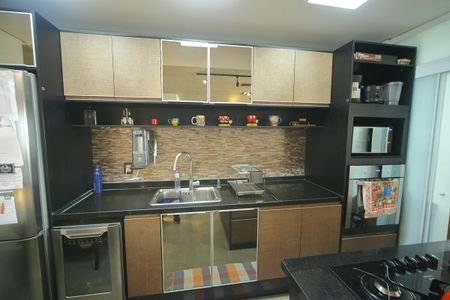 Apartamento à venda com 81m², 2 quartos e 2 vagasCozinha 