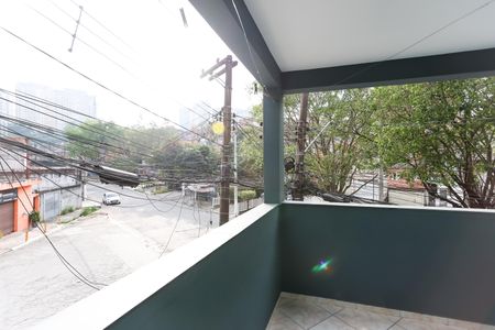 Casa para alugar com 66m², 2 quartos e sem vagaVaranda