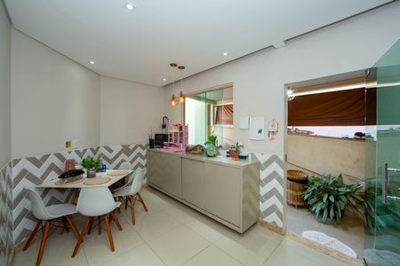 Casa à venda com 360m², 3 quartos e 5 vagasCOZINHA