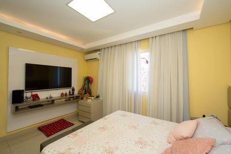 Casa à venda com 360m², 3 quartos e 5 vagasQUARTO3