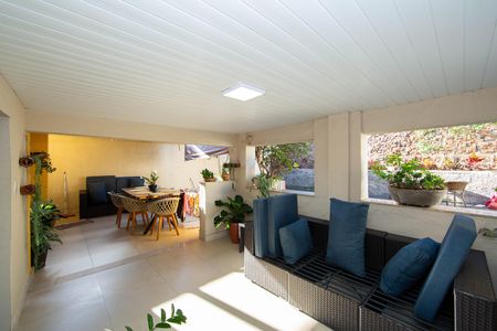 Casa à venda com 360m², 3 quartos e 5 vagasAREA EXTERNA