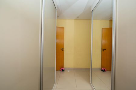 Casa à venda com 360m², 3 quartos e 5 vagasQUARTO3