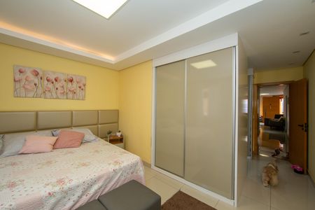 Casa à venda com 360m², 3 quartos e 5 vagasQUARTO3