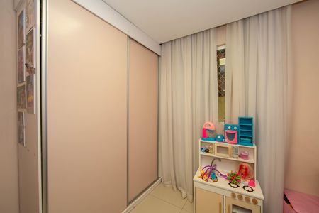 Casa à venda com 360m², 3 quartos e 5 vagasQUARTO2