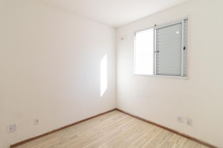 Quarto 2 de apartamento para alugar com 2 quartos, 40m² em Vila Nova, Porto Alegre