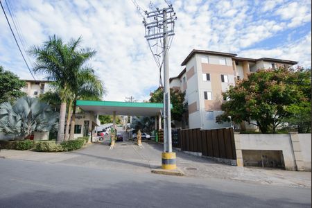 Apartamento para alugar com 48m², 2 quartos e 1 vagaFachada do Condomínio