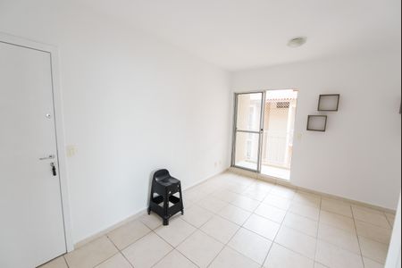 Sala de apartamento para alugar com 2 quartos, 48m² em Campos Elíseos, Taubaté
