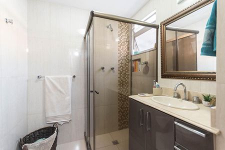 Apartamento à venda com 177m², 4 quartos e 2 vagasBanheiro