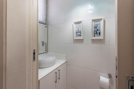 Apartamento à venda com 177m², 4 quartos e 2 vagasLavabo