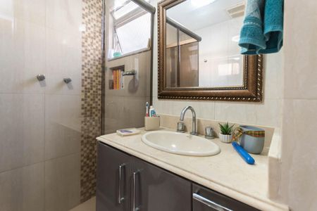 Apartamento à venda com 177m², 4 quartos e 2 vagasBanheiro