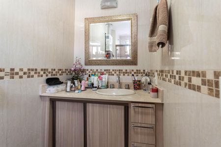 Apartamento à venda com 177m², 4 quartos e 2 vagasBanheiro Suíte