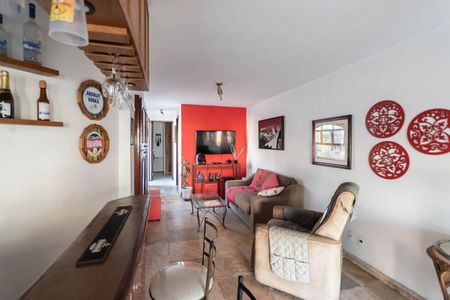 Apartamento à venda com 177m², 4 quartos e 2 vagasCobertura